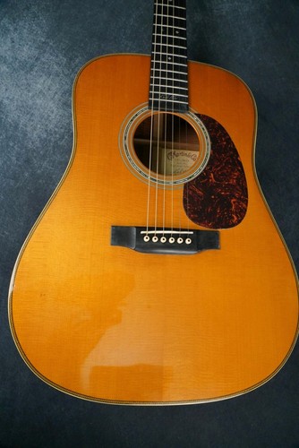 Martin hd28 keb signature - martin,