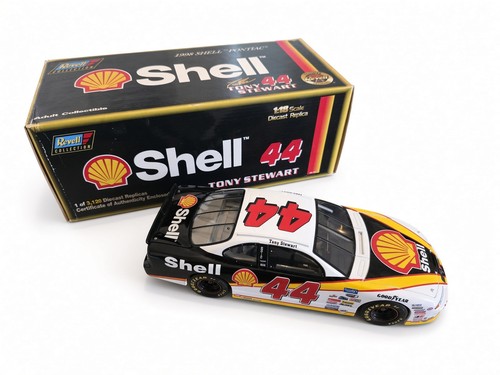 Revell nascar tony stewart 44 - revell,