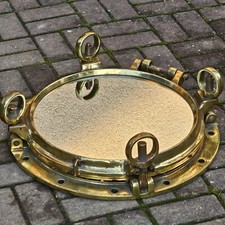 Altes originales Bullauge