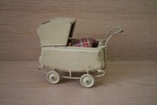 Antiker Blech Puppenwagen mit Schildkröt Puppe