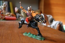 Elastolin Figur Hunne zu Pferd Trommeln  - handbemalt – 7 cm - Reiter - Vintage