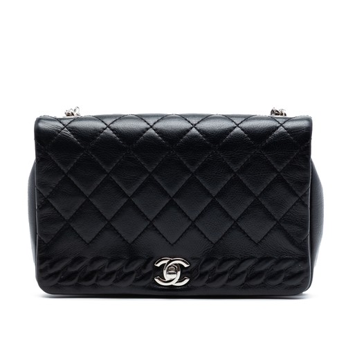 Chanel small quilted - small, cc