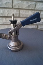 Gepflegter KEG-Fassanschluss, KEG Zapfkopf, Flachfitting -Herforder Pils