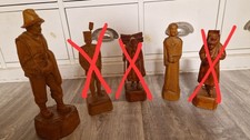 Handgeschnitzte Holzfiguren
