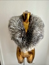 Fuchskragen – luxuriös, voluminös, in natürlicher Silberfuchs-Optik, Neu