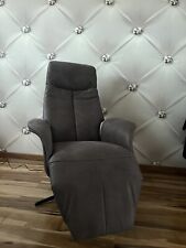 Ruhe Sessel mit Motoren Und Aufstehhilfe von Rehmann