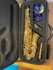 Saxophon Modell JUPITER, 15 Jahre alt; mit Koffer, hochwertigem Mundstück, Gurte