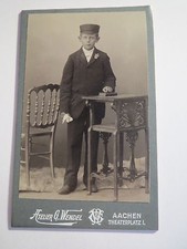 Aachen stehender junge - junge, im