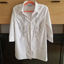 Wunderschöne halbtaillierte