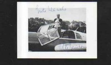 n12495	Bild Elly Beinhorn mit Originalunterschrift