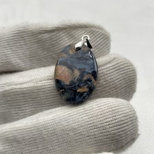 Pietersit Cabochon Anhänger mit beweglicher Kralle Nr. 4736