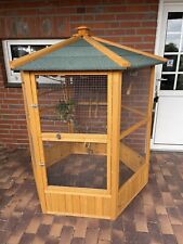 Voliere aus Holz mit viel Zubehör Maße siehe bitte Bilder