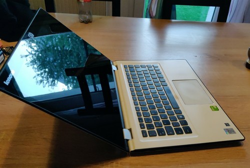 Lenovo yoga convertible - 3,