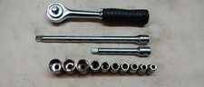 Ratsche Steckschlüssel 1/4" Set 13 Tlg.. Steckschlüssel + Nusse 10 St..