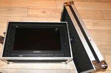 FeelWorld 17.3'' 4K Carry-On