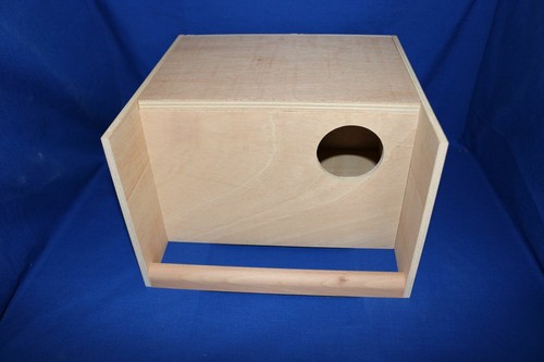 Nistkasten mit mulde und - nistkasten,