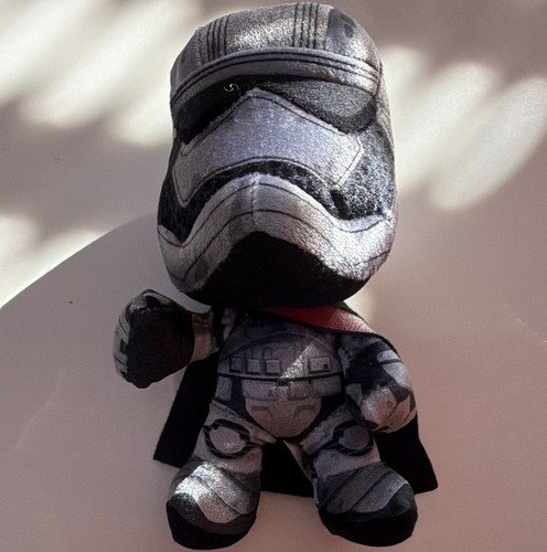 Star wars captain phasma - star, mini