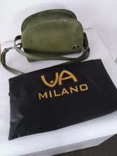 Wenig Getragene Kaki Farbene