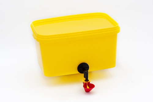 Geflügeltränke tränke - geflügeltränke,