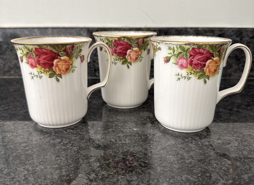 Royal albert old - old, roses
