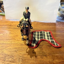 Schleich  Reiterin Dressur Mit Pferd,Sattel,Trense und Pferdedecke