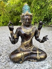 Handgefertigte meditierende