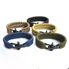 Survival Armband aus Paracord