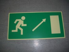 Fluchtweg-Hinweisschild Notausgang 300x150mm Hinweisschild Treppe hoch rechts nl