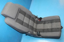 Sitz hinten mitte klappbar