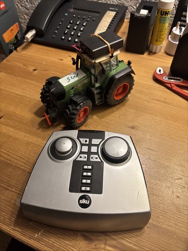 Siku farmer control 6754 - siku, fendt