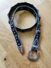 UNIKAT! Schwarz-silberner Nietengürtel / auffälliger Ledergürtel mit Nieten