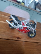 Maisto Honda CBR 600F 4 Motorrad Modell