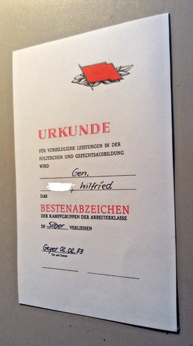 Alte urkunde kampfgruppen ddr - urkunde,