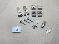 Schloss für Topcase Koffer Scharnier Haltebügel Befestigung Roller NEU G.M.R. (1