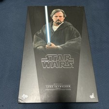 Hot Toys Star Wars The Last