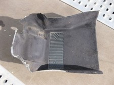 Mercedes E200 TE Kombi W210 Mopf (00-03) : Teppich vorne links schwarz