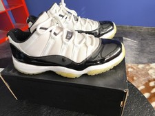 Air Jordan 11 Retro Low Concord