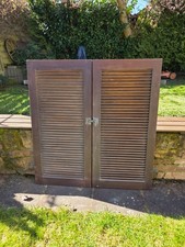 Fensterläden gezapftes Holz