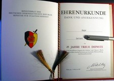 EHRENURKUNDE  25 Jahre Treue Dienste Ministerium f.Staatssicherheit dMielke 1987