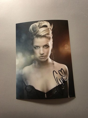 Susan sideropoulos signed - susan,