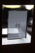 Neuer flacher versilberter