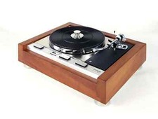 Restaurierter Thorens TD 125 MKII Plattenspieler mit SME 3009 in Birnbaumholz