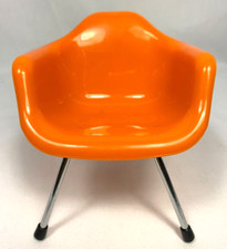 Miniature Sampler DAX Chair