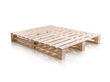 Palettenbett Massivholzbett