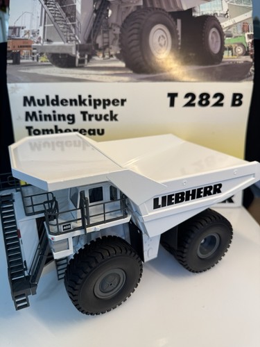 Conrad liebherr muldenkipper - liebherr,