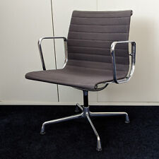 Vitra Charles Eames Konferenz-Stühle EA 108 CHROM