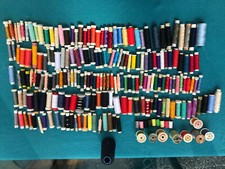 " Nähgarn "  über 200 Rollen überwiegend angefangen, teilw. unbenutzt siehe Foto