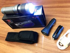 Swat Led Cree Taschenlampe T6 mit 5000 Watt 8800mAh Ultrafire Akku Ladekabel