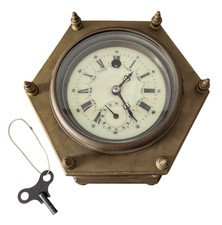 Antike Tischuhr zum Aufziehen