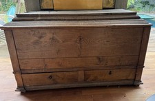 Antike Eichentruhe zu verkaufen